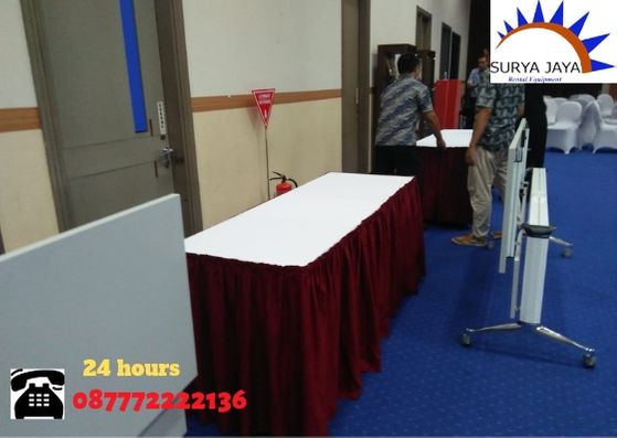 sewa meja kotak