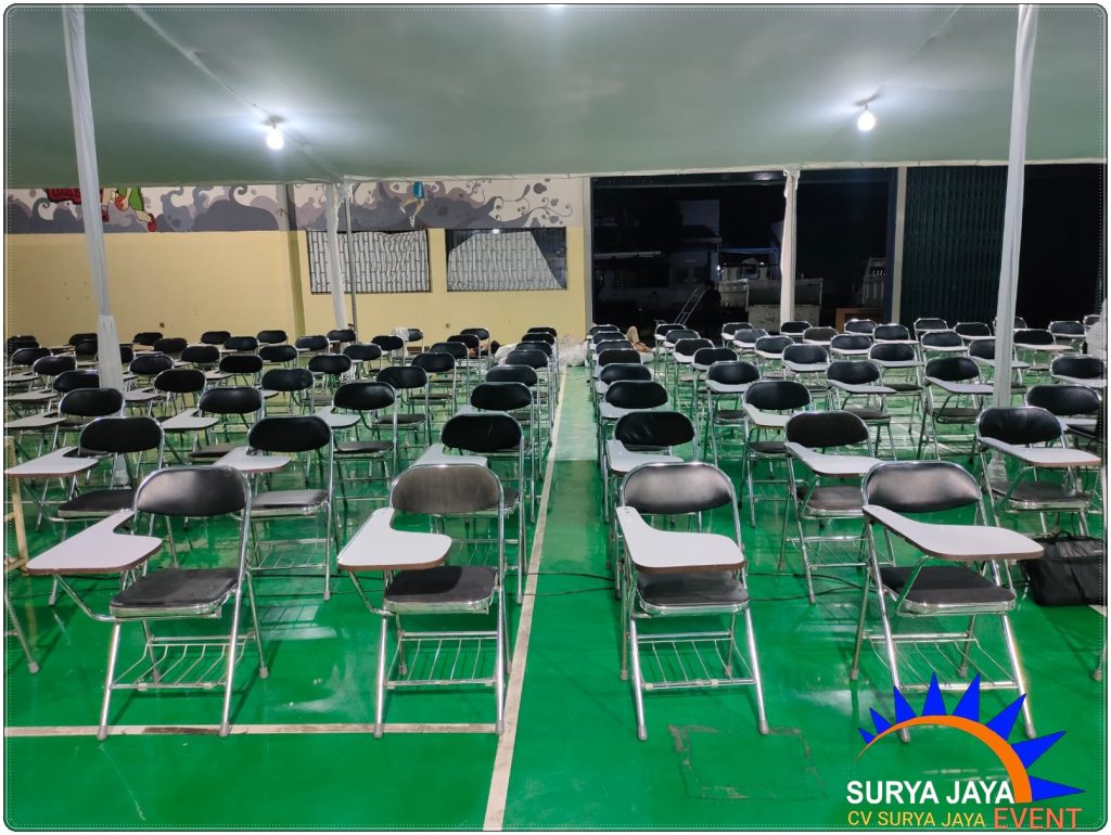 Sewa Kursi Kuliah Terdekat Siap Bongkar Pasang