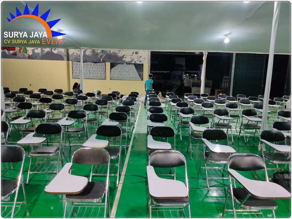 Sewa Kursi Kuliah Terdekat Siap Bongkar Pasang
