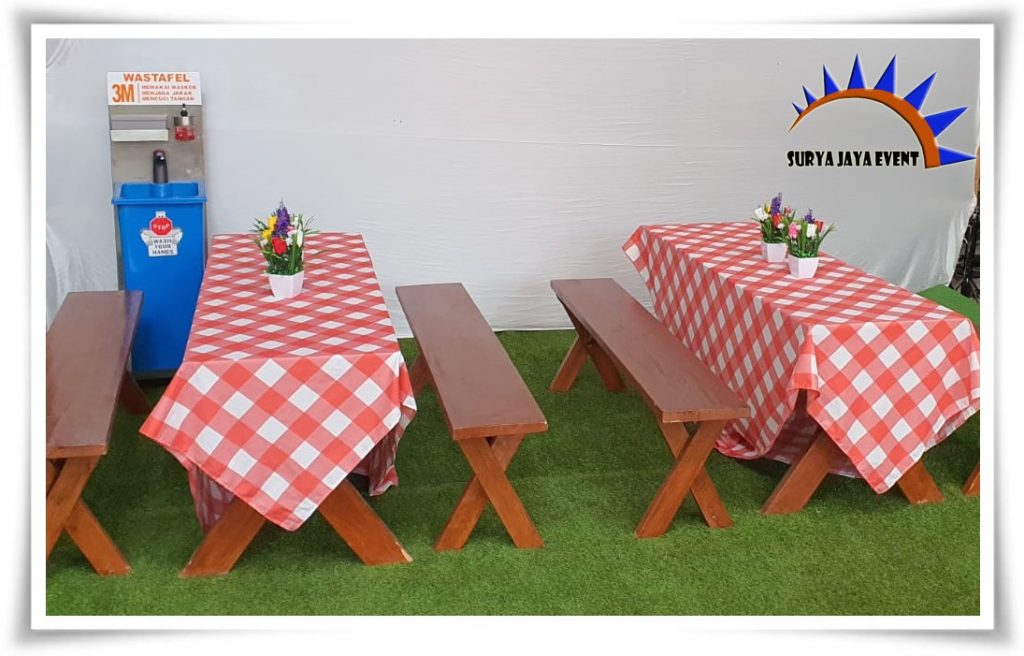 Sewa Meja Taman Silang Kayu Jati Asli