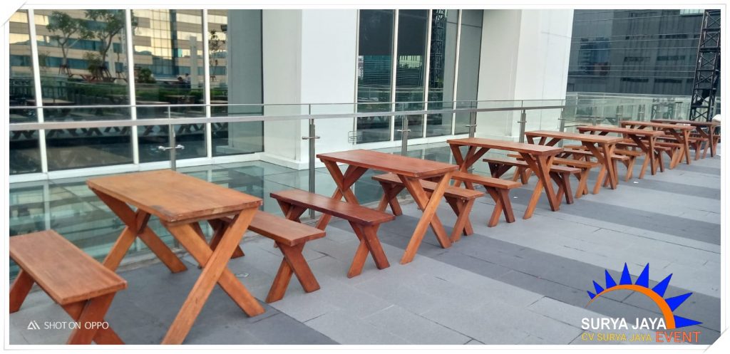 Sewa Meja Kayu Taman Jakarta Kualitas Bagus
