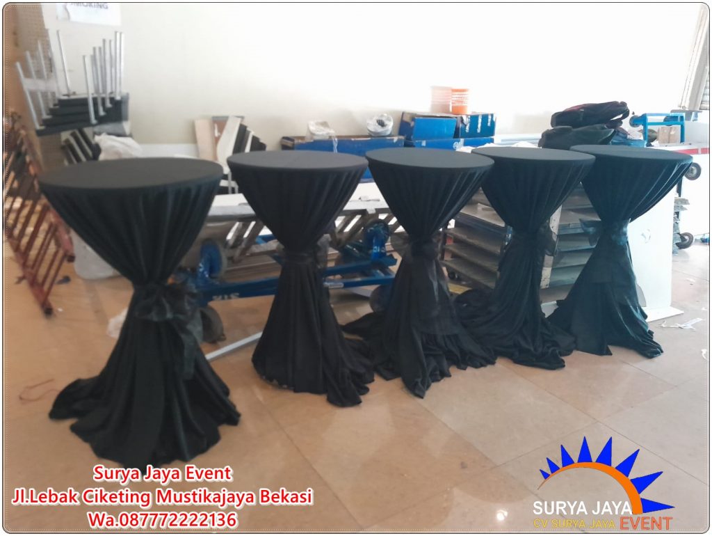 Sewa Meja Barstool Cover Hitam Dan Pita