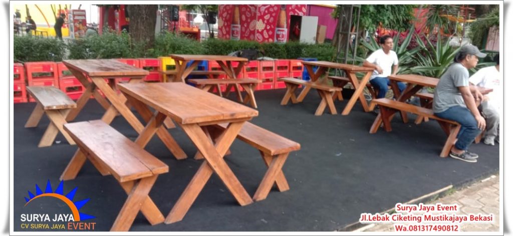 Rental Meja Taman Kayu Kualitas Terbaik Siap Antar