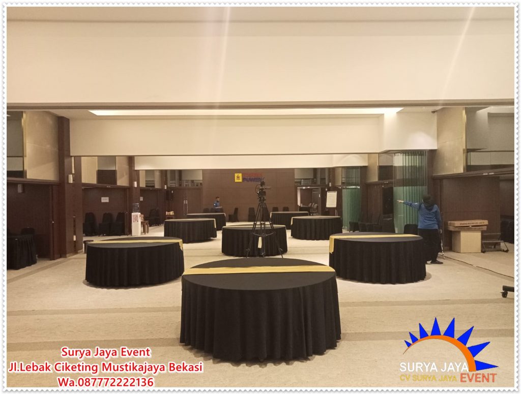 Sewa Meja Bundar Kemang Jakarta Selatan