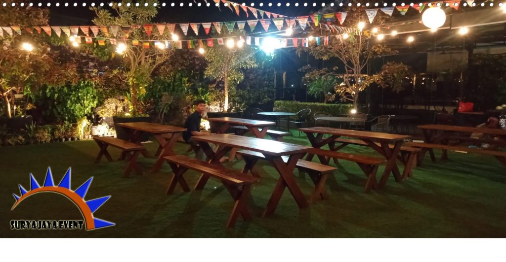 SEWA BANGKU TAMAN KAYU BUATAN JEPARA