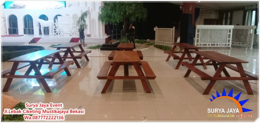 Sewa Meja Taman 2 in 1 Pelayanan Terbaik