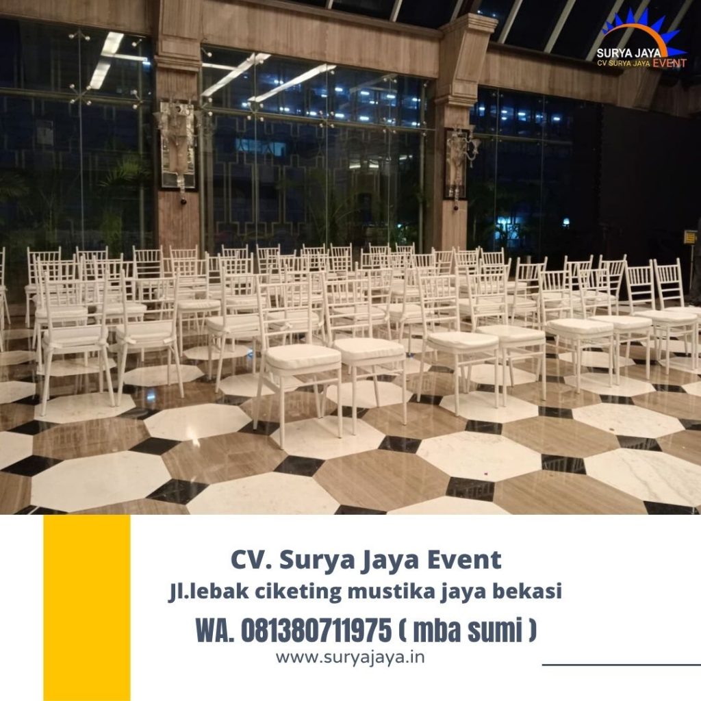 Sewa Kursi Type Tiffany Kayu Warna Putih Area Jakarta
