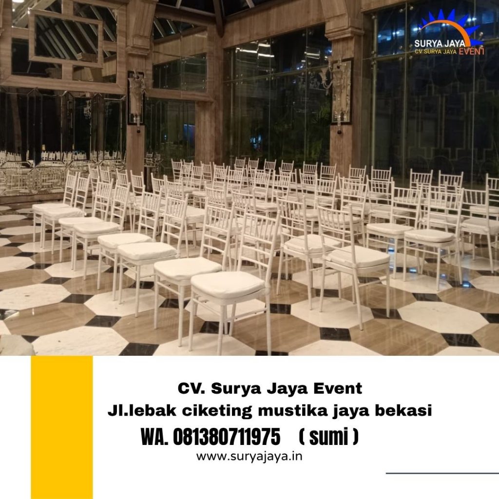 Sewa Kursi Type Tiffany Kayu Warna Putih Area Jakarta