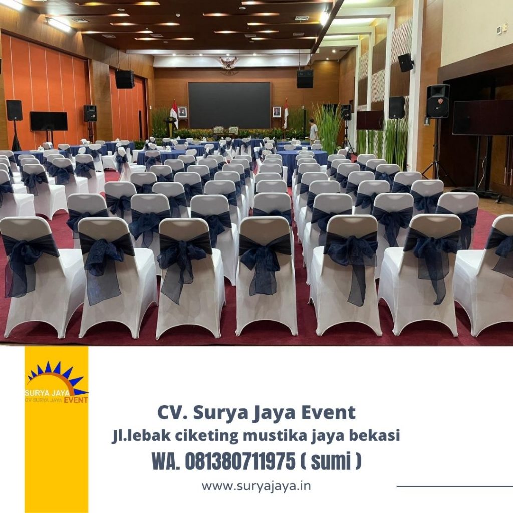 Sewa Kursi Futura Cover Putih Model Ketat Area Jakarta