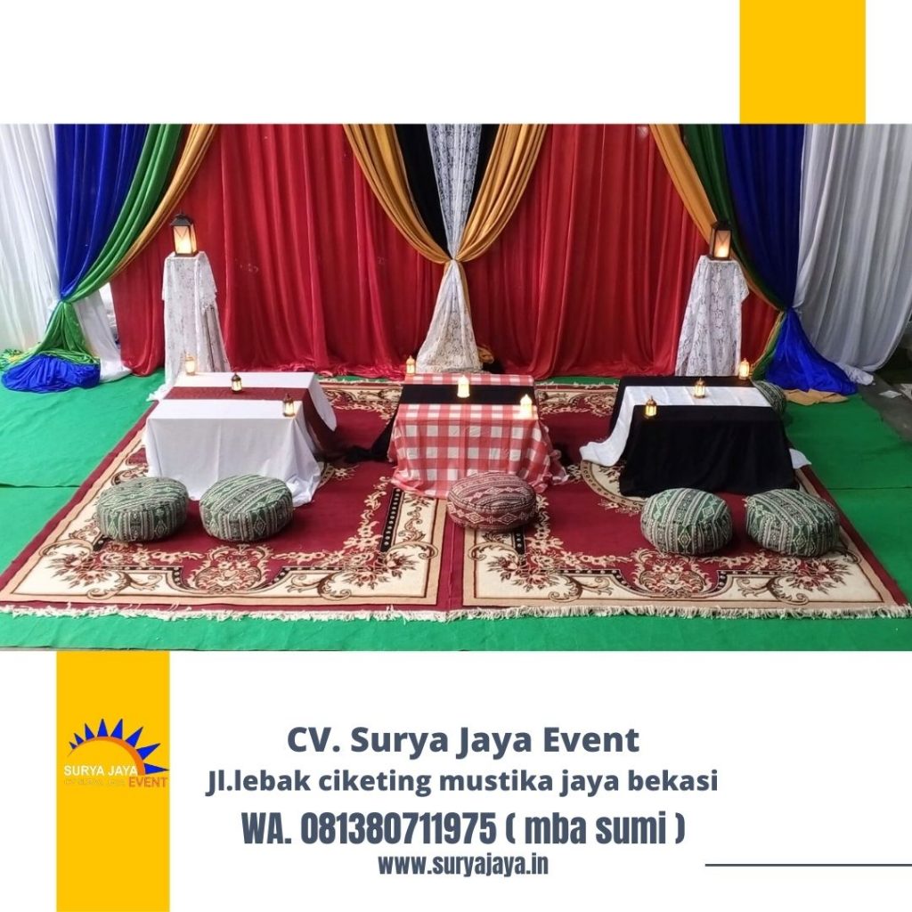 Sewa Meja Kotak Lesehan Cover Warna Warni Set Bantal Duduk Jakarta
