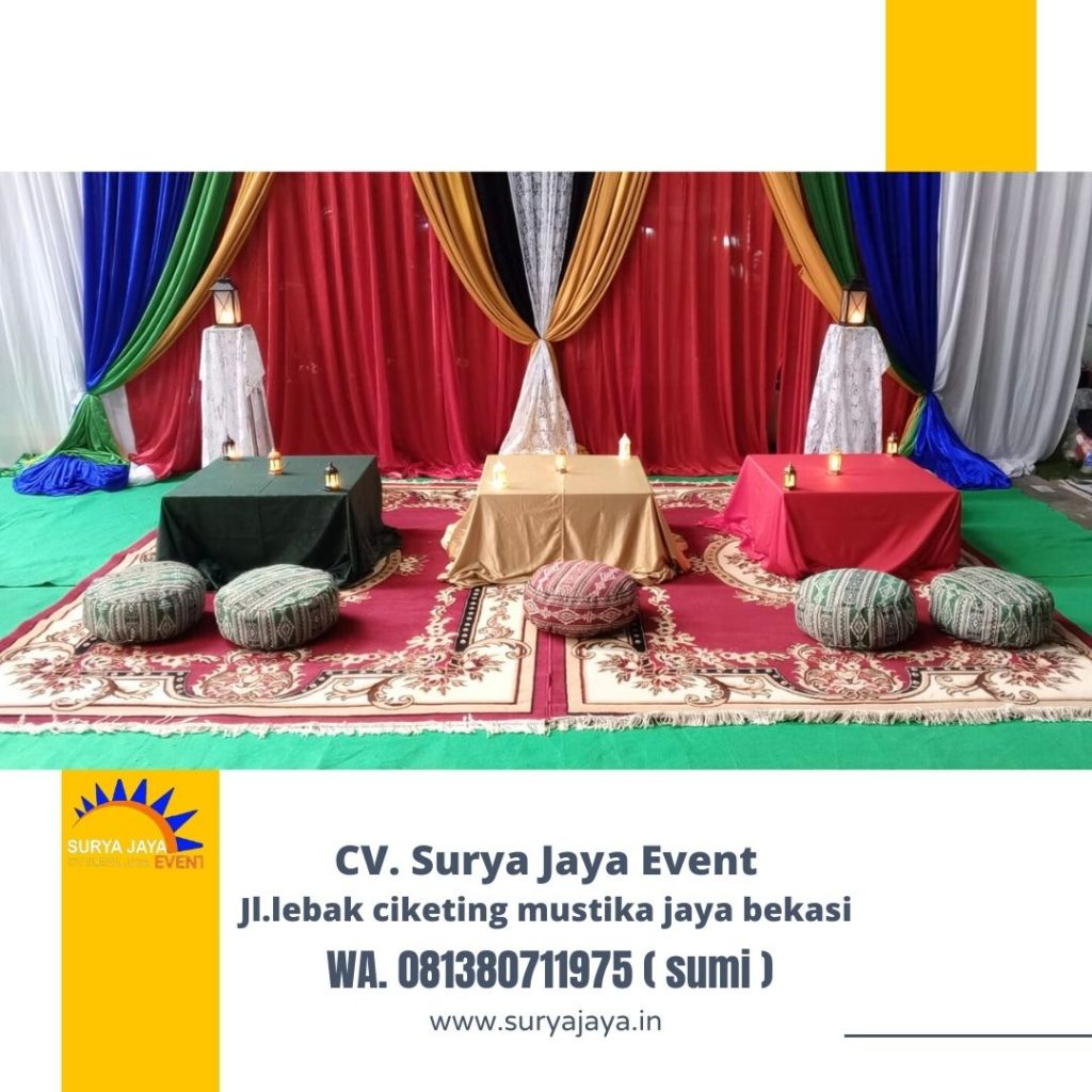 Sewa Meja Kotak Lesehan Cover Warna Warni Set Bantal Duduk Jakarta