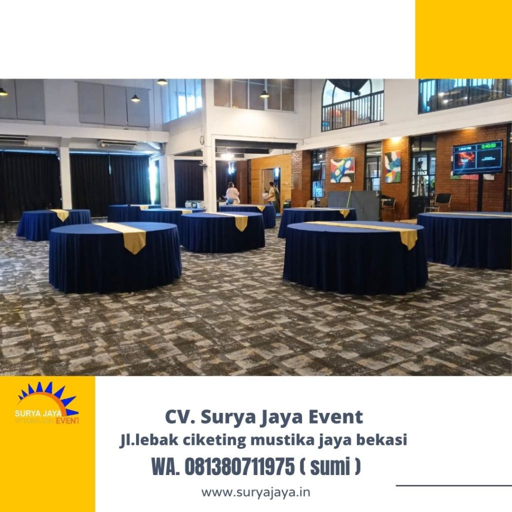 Sewa Meja Bundar Taplak Hitam Runner Gold Area Jakarta