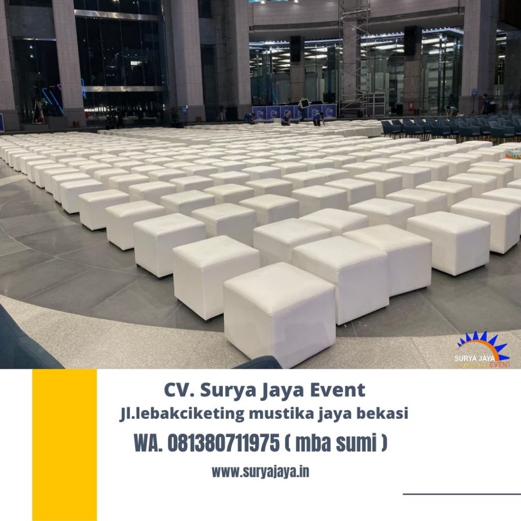 Sewa Puff Chair Kotak Putih Jakarta