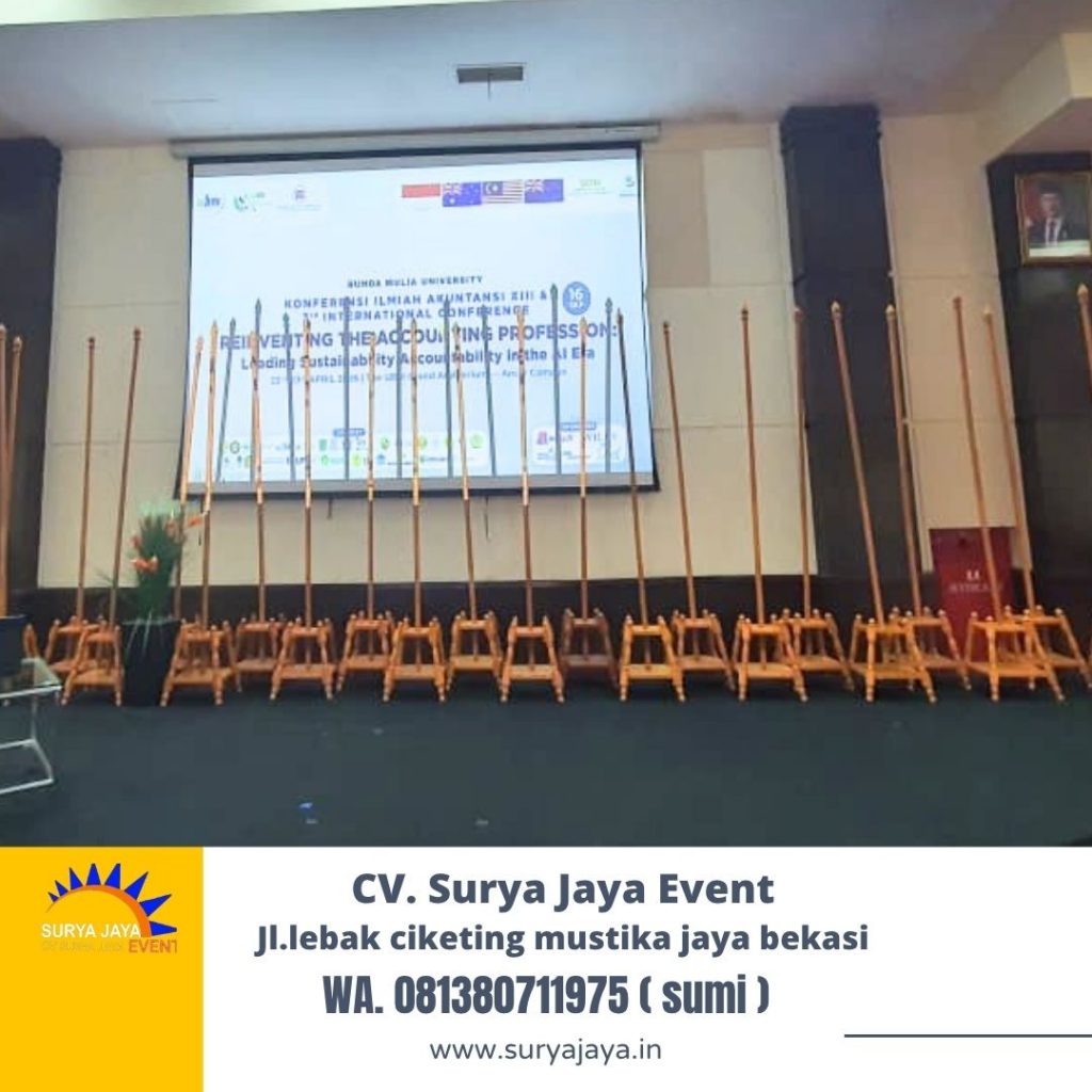 Sewa Tiang Bendera Kayu Event Universitas Bunda Mulia Di Jakarta Utara