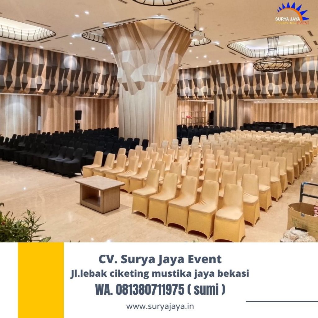 Rental Kursi Futura Cover Ketat Gold Di Jakpus