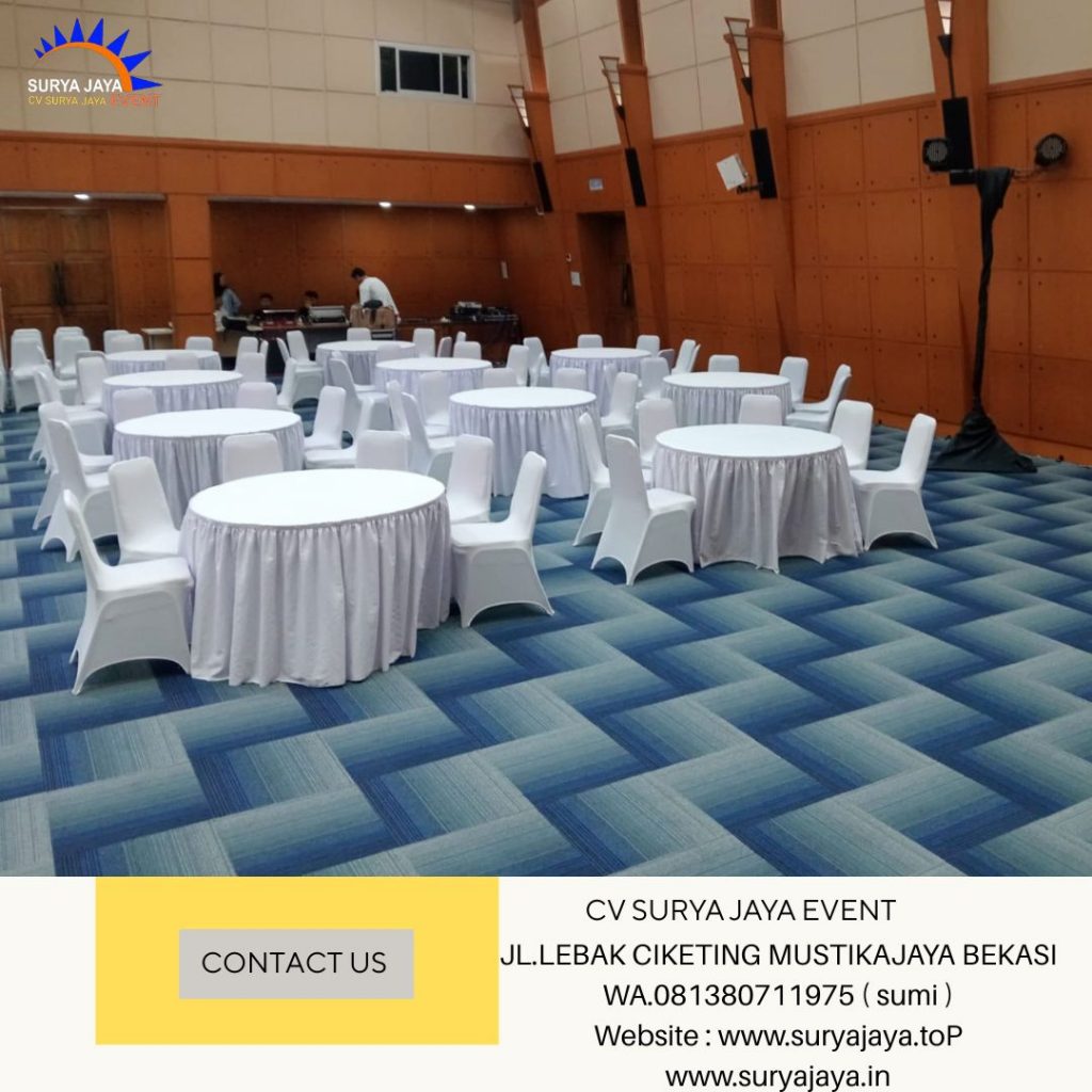Sewa Meja Bundar Dan Kursi Futura Cover Putih Area Jakarta