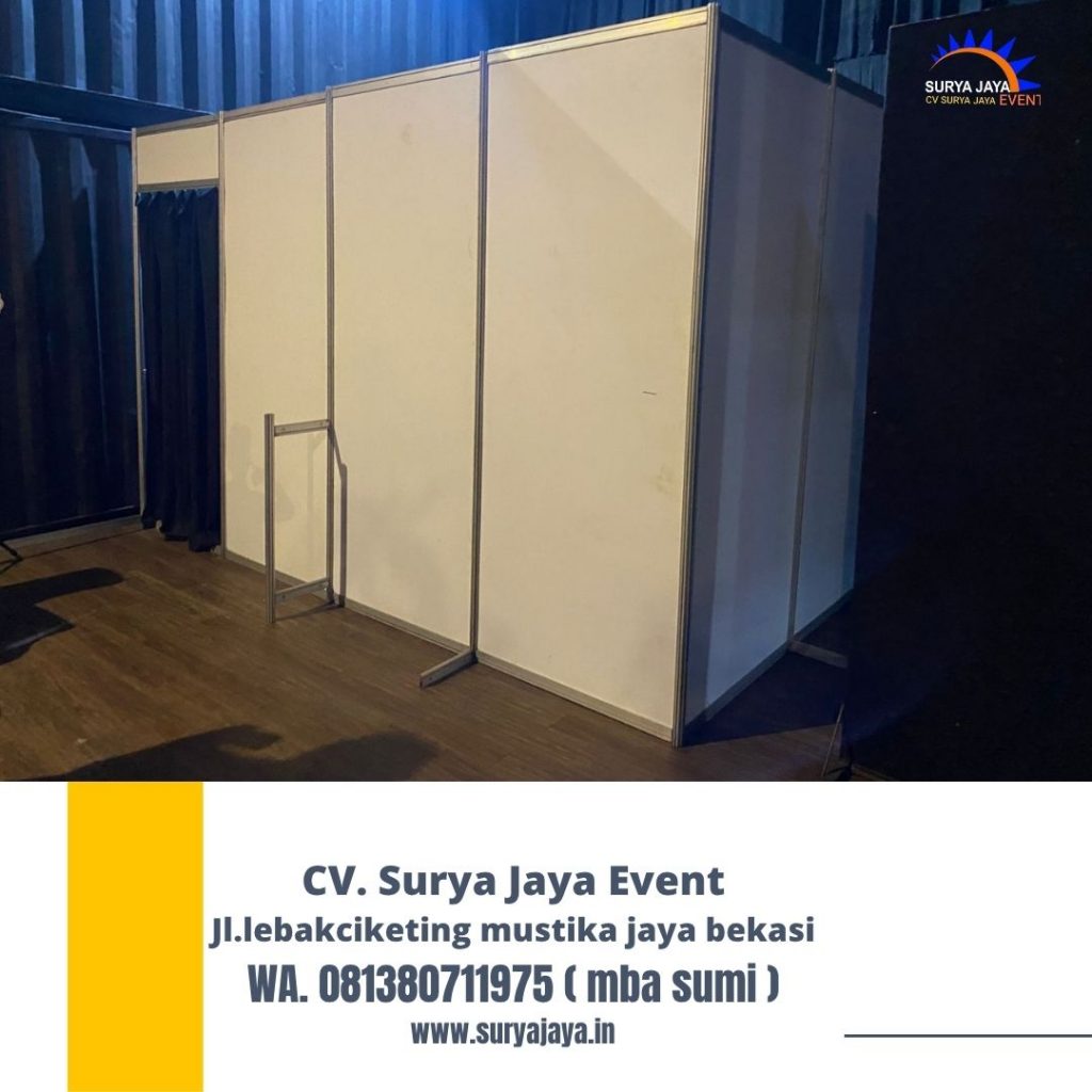 Sewa PARTISI RUANGAN PUTIH PINTU GORDEN HITAM Jaksel