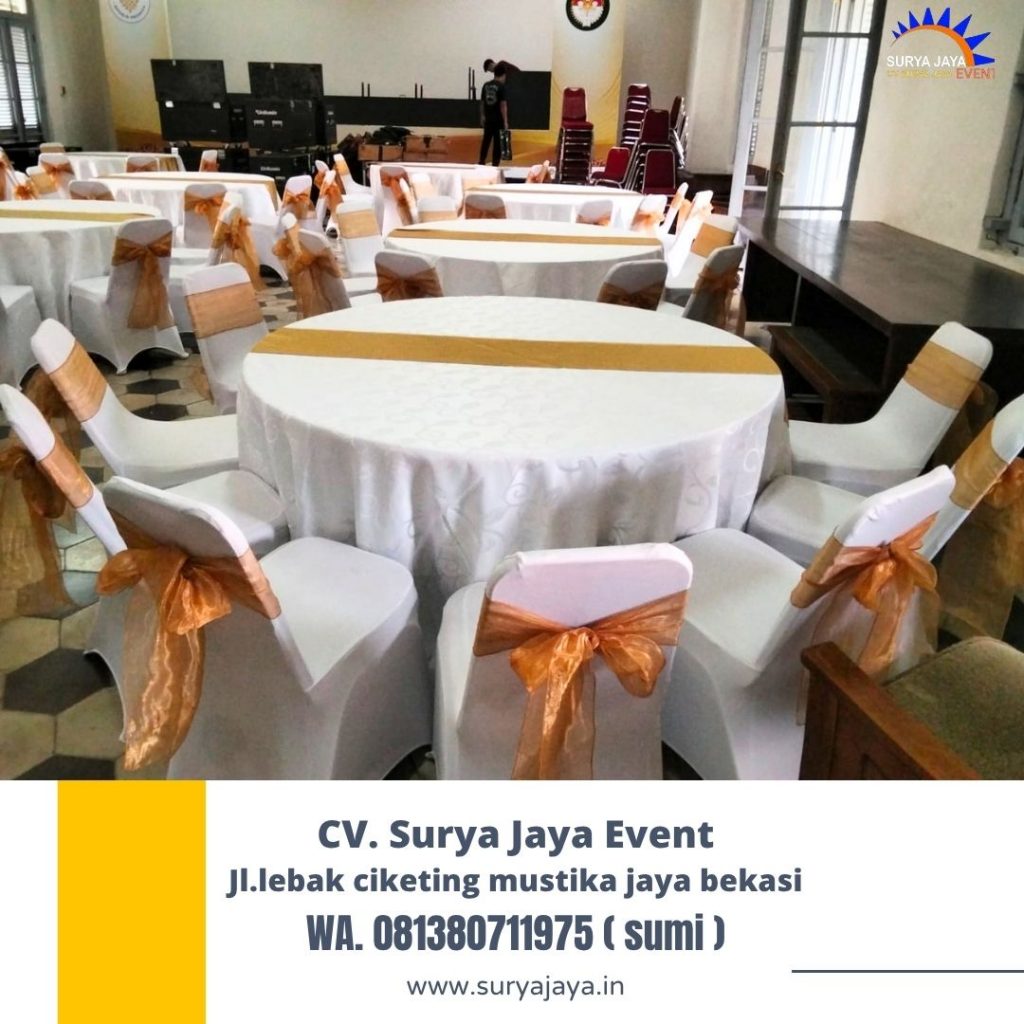 Sewa Round Table Dan Kursi Susun Cover Putih Area Jababeka
