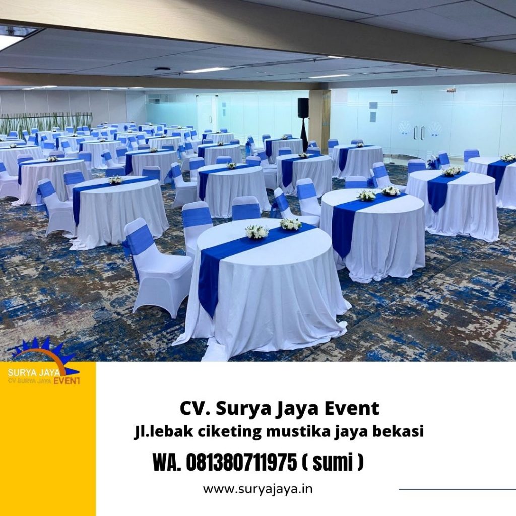 Sewa Round Table Dan Kursi Susun Cover Putih Area Jababeka