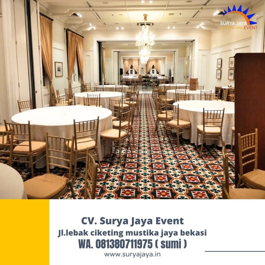 Jasa Sewa Meja Bulat,Kursi Tiffany VIP Kayu Jakarta