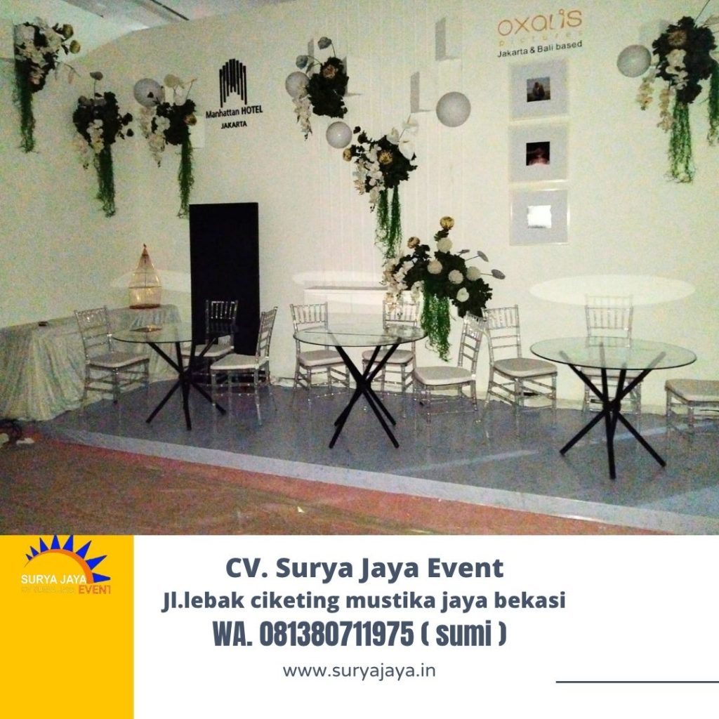 Sewa Kursi Tiffany Acrylic Dan Meja Dealing Event JCC Senayan Jakpus