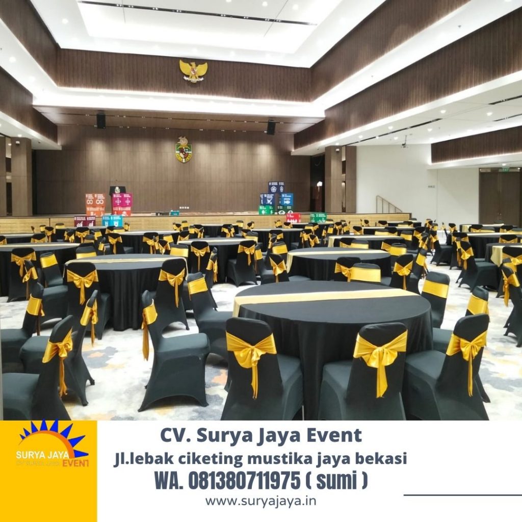 Sewa Round Table Runner Gold Dan Kursi Pita Gold Di Jakarta
