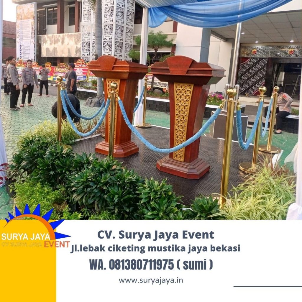 Rental Podium Kayu Ukir VIP Karawang