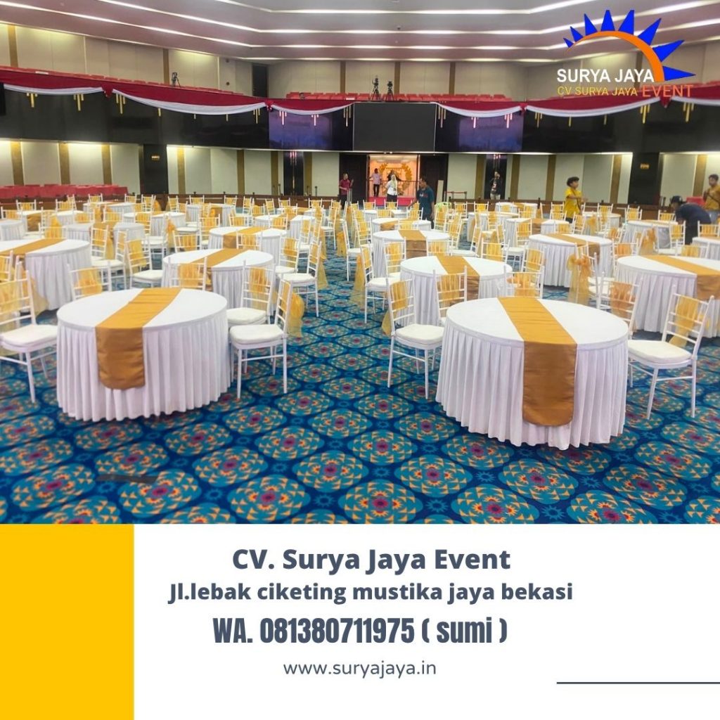 Sewa Kursi Tiffany Putih Pita Gold Event Gedung DPRD DKI Jakarta